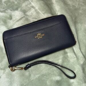 Coach Black Leather Zip-Around Wristlet